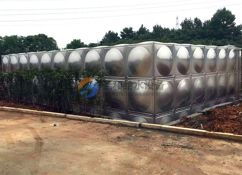 定做不锈钢焊接水箱