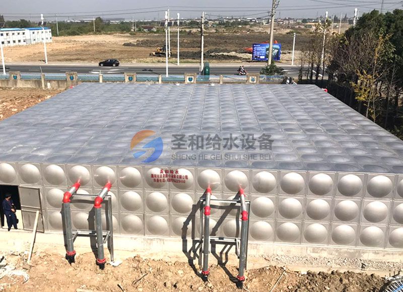 定做不锈钢焊接水箱